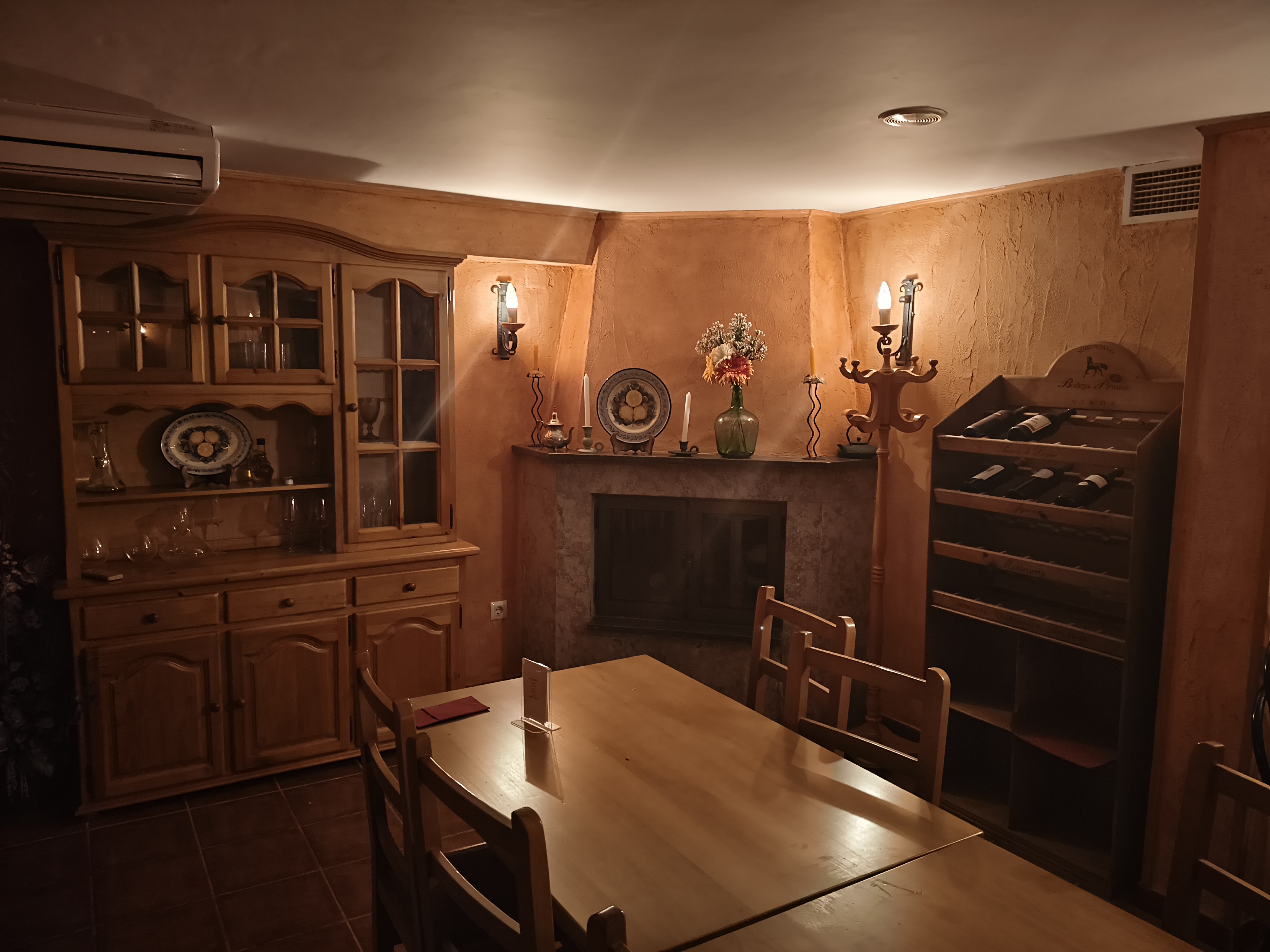 El Hogaril - Sala Privada
